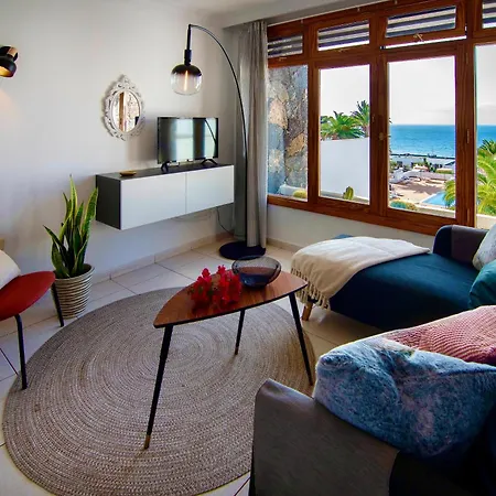 Apartmán Caleton Blanco, Lovely 2 Bed With Sea Views