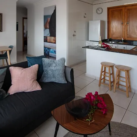 Caleton Blanco, Lovely 2 Bed With Sea Views