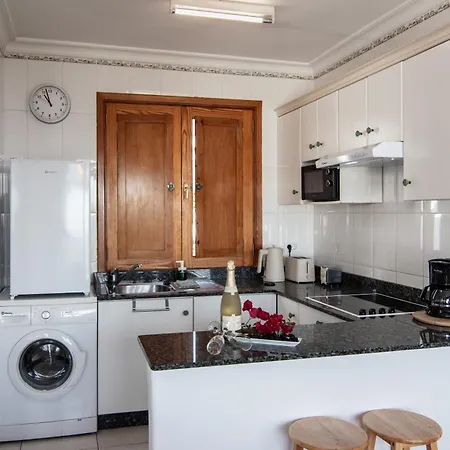 Caleton Blanco, Lovely 2 Bed With Sea Views